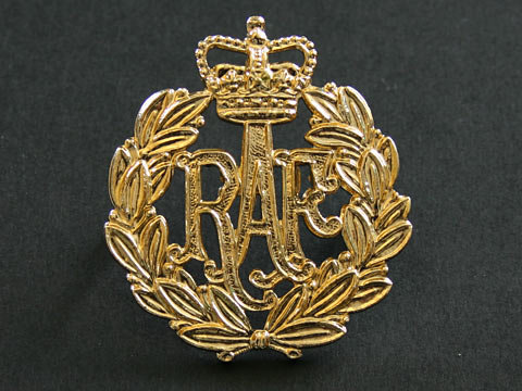 RAF Airman Queens Crown Cap Badge